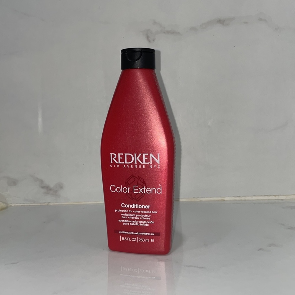 Redken Color Extend Conditioner - Picture 1 of 5